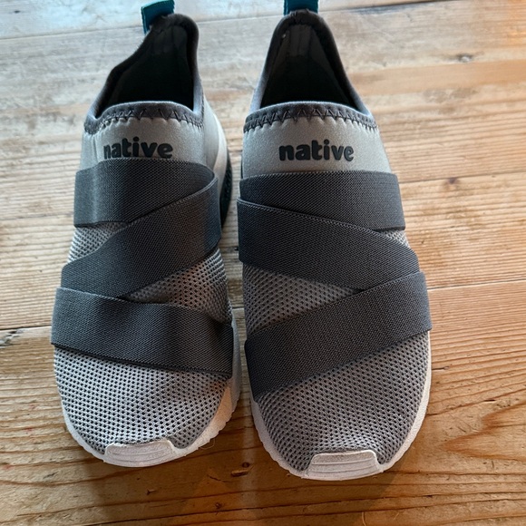 Native Kids Sneakers in Gray and Black - Picture 1 of 5
